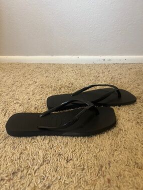 Havaianas Square Toe Flip Flop
